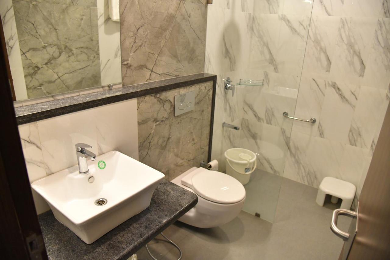 Hotel Prince Residency Bhuj Eksteriør billede
